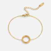 Vioraia Avery Circle Gold Bracelet