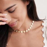 Vioraia White Daisy Flower Necklace