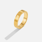 Vioraia Soleil Gold Band Ring