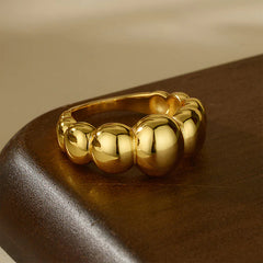 Vioraia Selene Bubble Band Ring