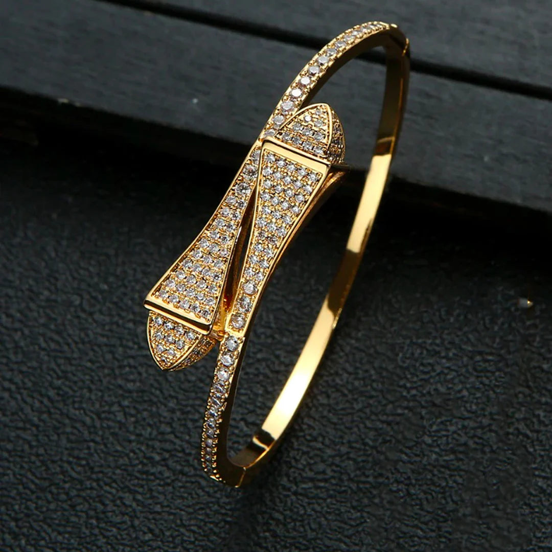 Vioraia Dubai Contemporary Bangle