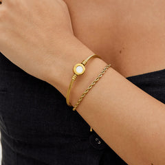 Vioraia Melinda Gold Rotatable Bangle