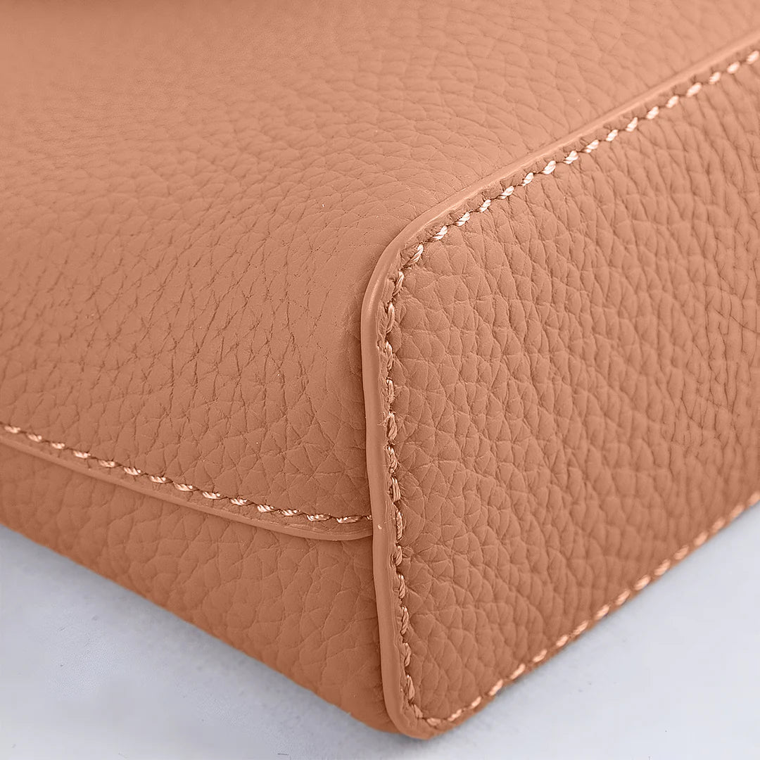 Vioraia Lyra Shoulder Bag