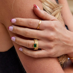 Vioraia Giana Emerald Gold Ring