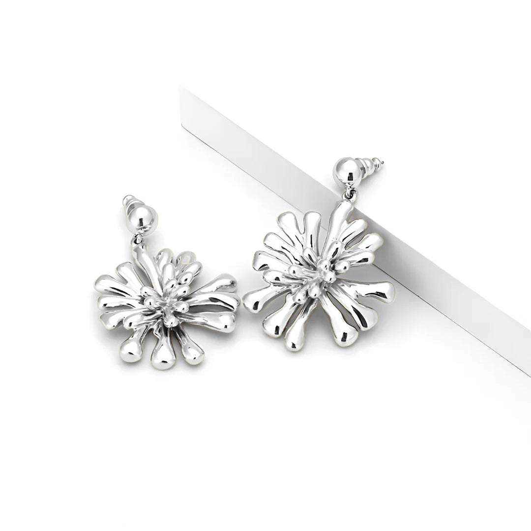 Vioraia Lyra Bloom Earrings