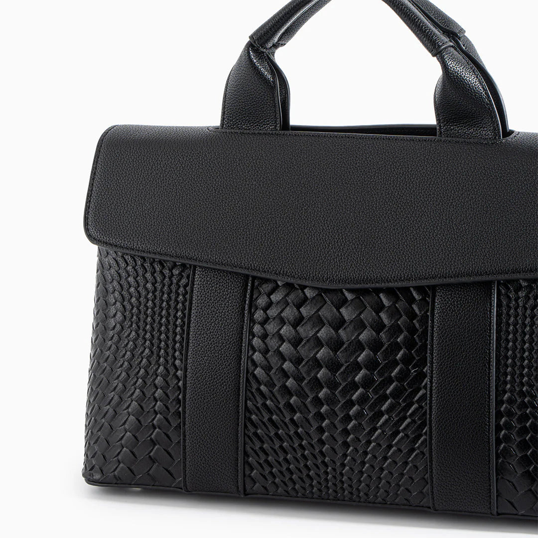 Vioraia Brittany Everyday Medium Tote Bag