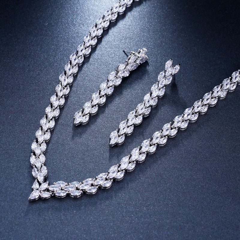 Vioraia Vibrant Zircon Leaf Jewelry Set