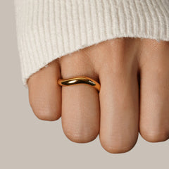 Vioraia Mina Gold Wave Ring