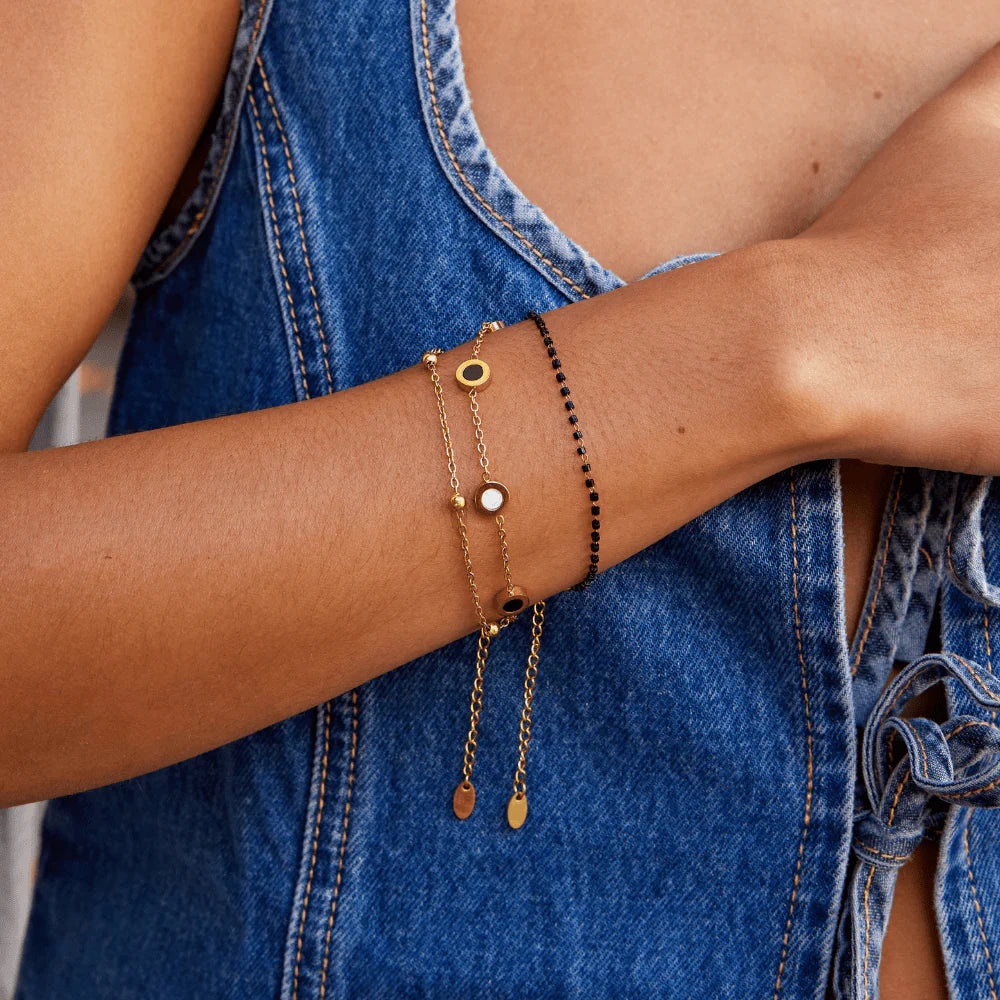 Vioraia Onyx & White Stone Bracelet