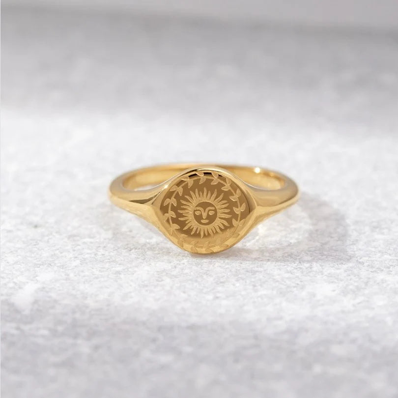 Vioraia Summer Solstice Gold Ring