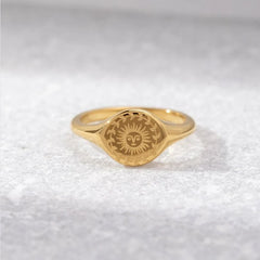 Vioraia Summer Solstice Gold Ring