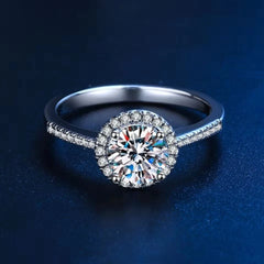 Vioraia Verano Halo Ring