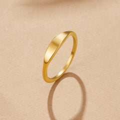 Vioraia Pipa Gold Signet Ring