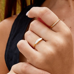 Vioraia Maya Pearl White Ring