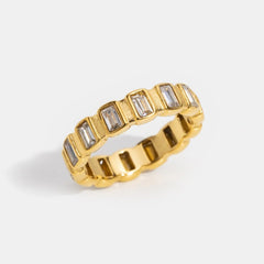 Vioraia Gigi Square Crystal Ring