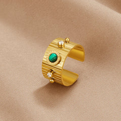 Vioraia Vintage Dakota Gold Ring