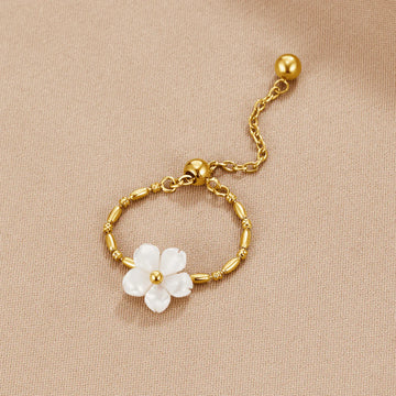Vioraia Pearl White Blossom Flower Ring