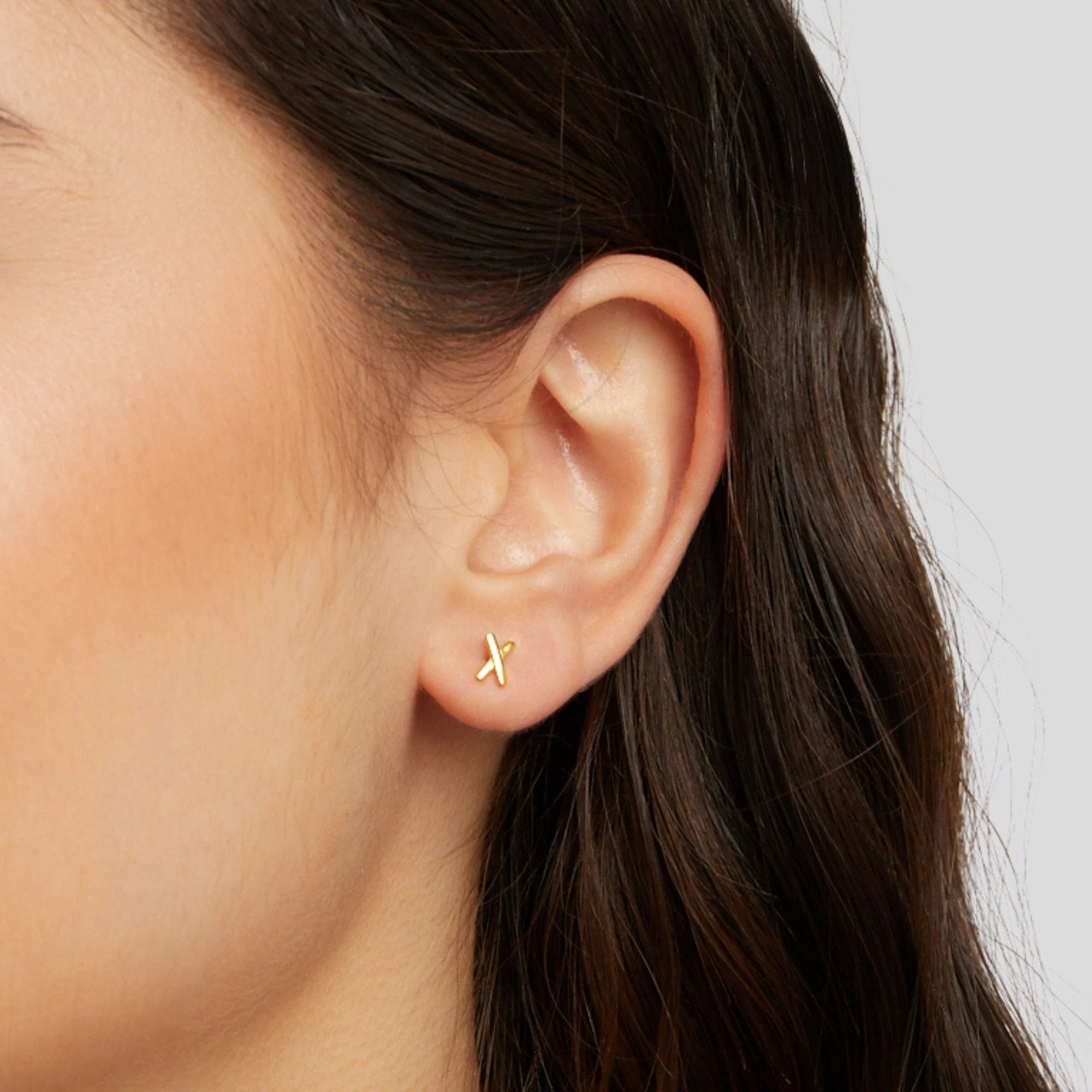 Vioraia Graffiti X Stud Earrings