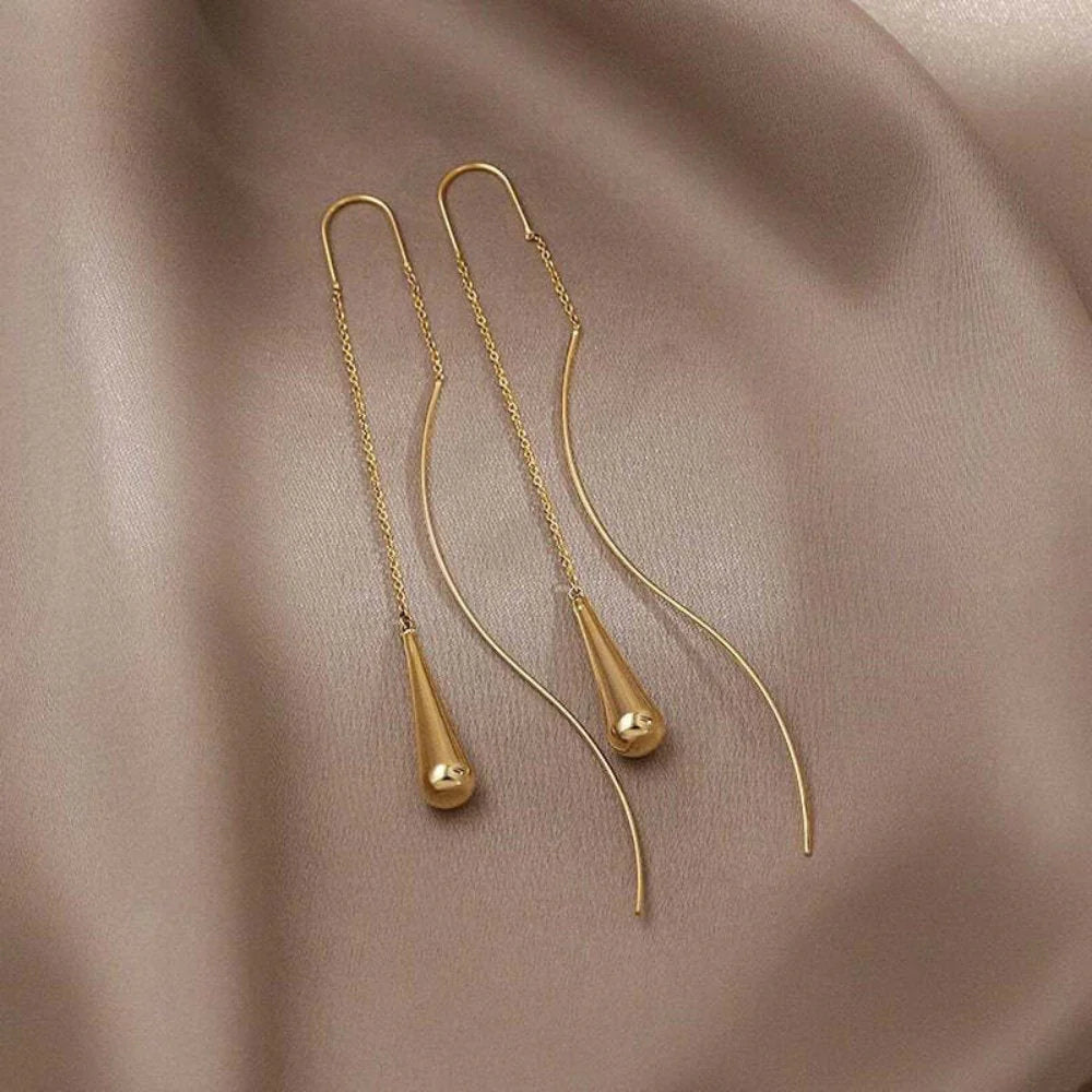 Vioraia Golden Teardrop Tassel Earrings
