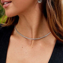 Vioraia Calla Silver Twisted Chain Necklace