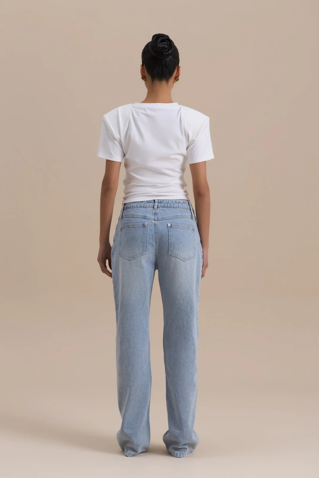 WANDER STRAIGHT LEG JEANS WITH ADJUSTABLE WAIST | MID WASH DENIM
