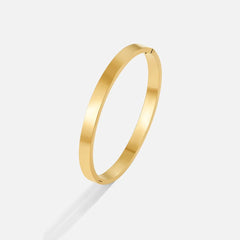 Vioraia Rina Gold Bangle