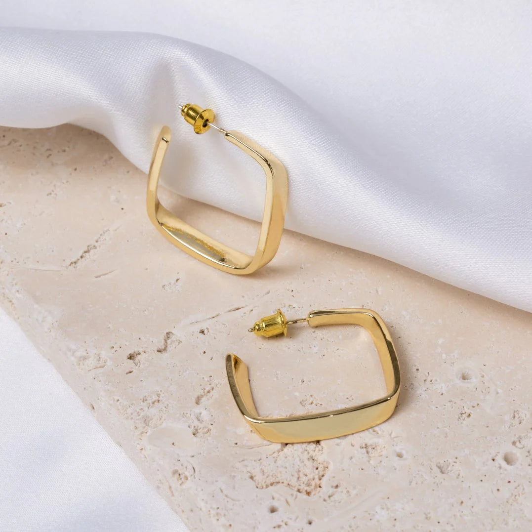 Vioraia Free Mila Geometric Hoop Earrings