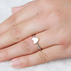 Vioraia Favor Heart Ring