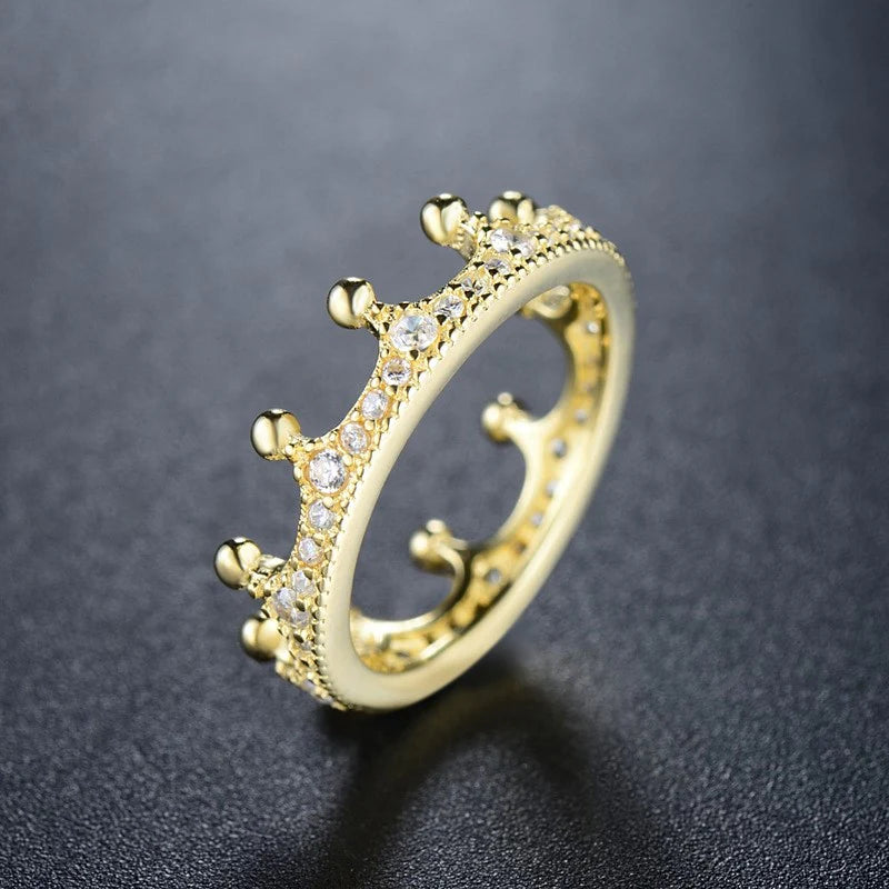 Vioraia Crystal Crown Ring