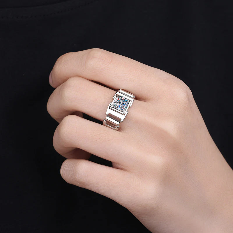Vioraia Bold Heroic Ring