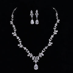 Vioraia Stunning Flower Drop Jewelry Set