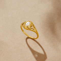 Vioraia Vintage Royal Pearl Ring