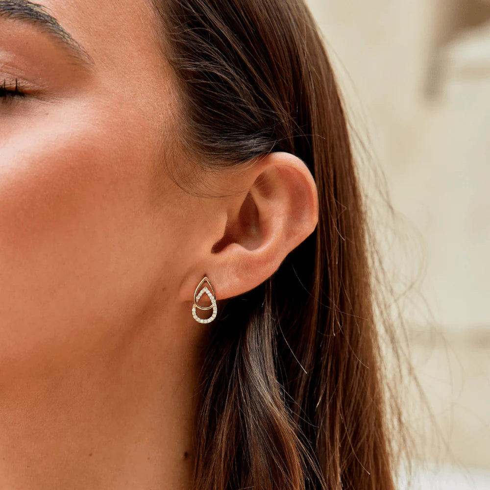 Vioraia Mara Teardrop Link Earrings