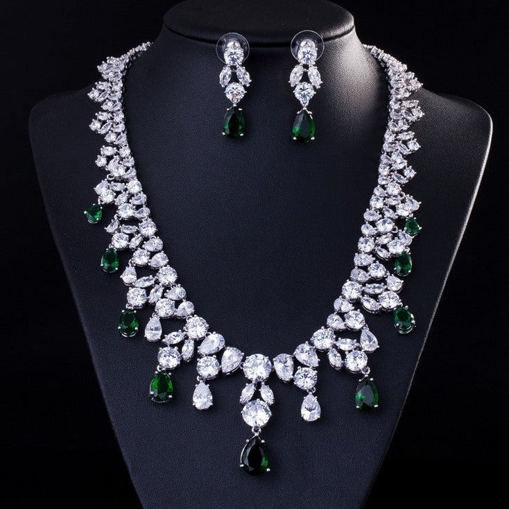 Vioraia Dazzling Drops Jewelry Set