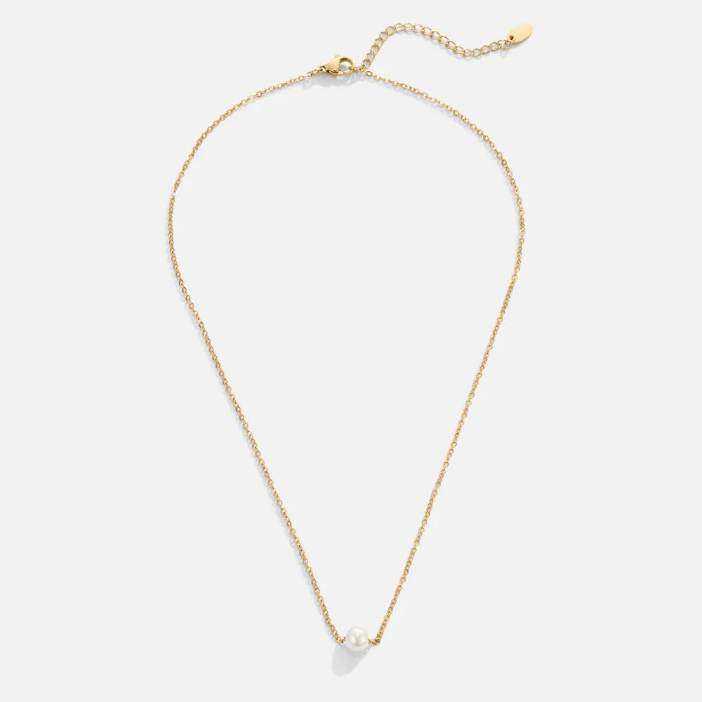 Vioraia Solitaire Gold Pearl Necklace