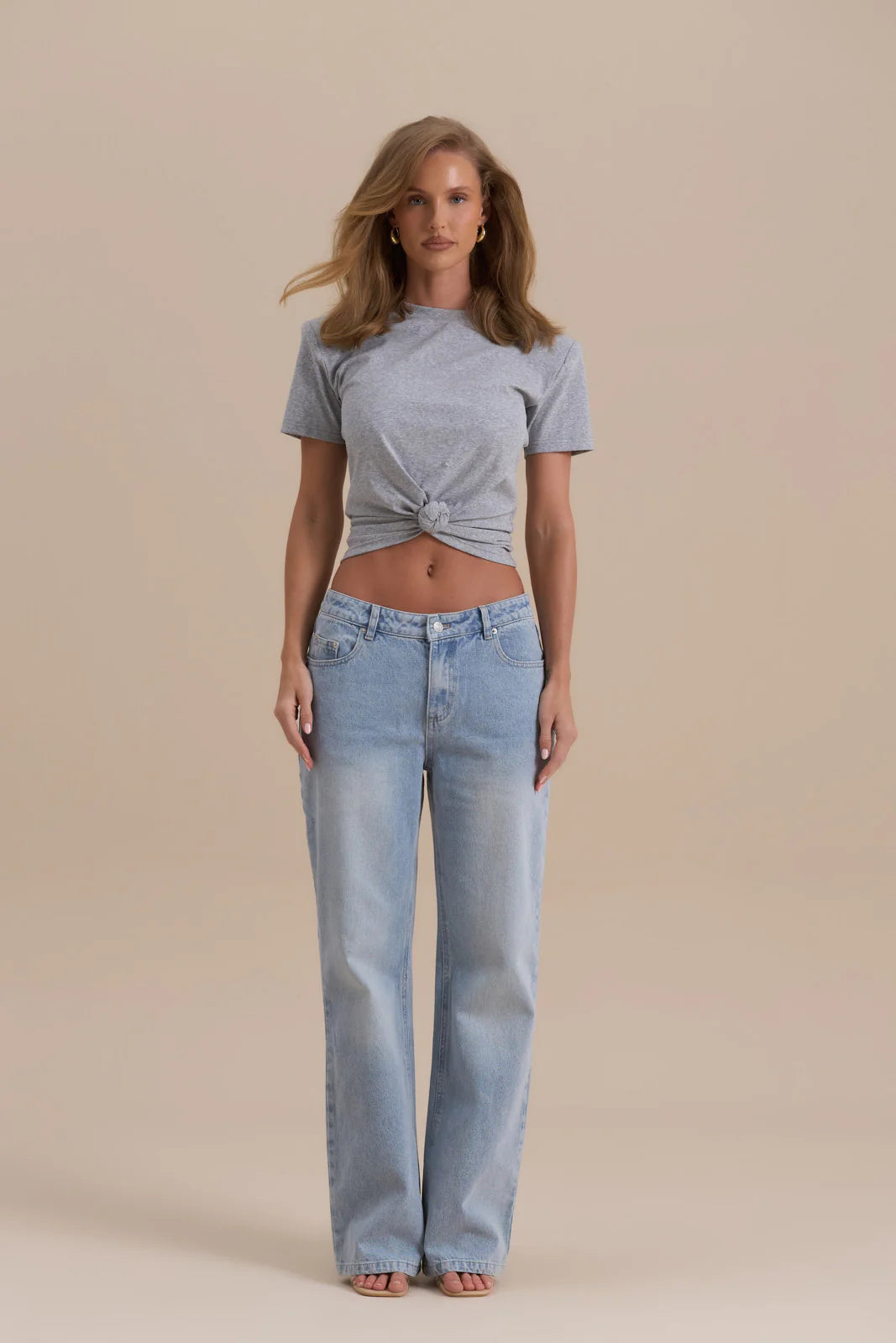 WANDER STRAIGHT LEG JEANS WITH ADJUSTABLE WAIST | MID WASH DENIM