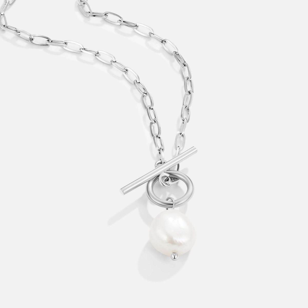 Vioraia Eva Freshwater Pearl Silver Necklace