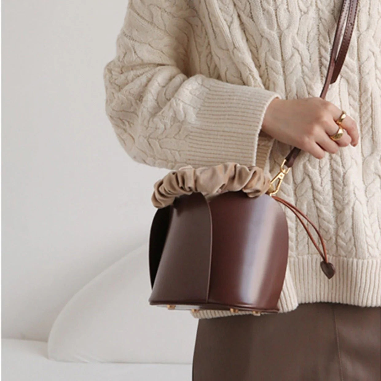 Vioraia Willow Bucket Handbag