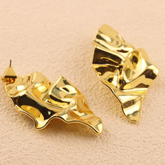 Vioraia Aria Sculpted Mirage Earrings