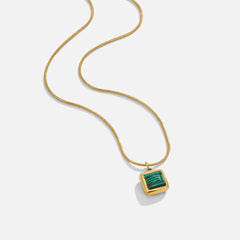 Vioraia Riva Malachite Green Pendant Necklace