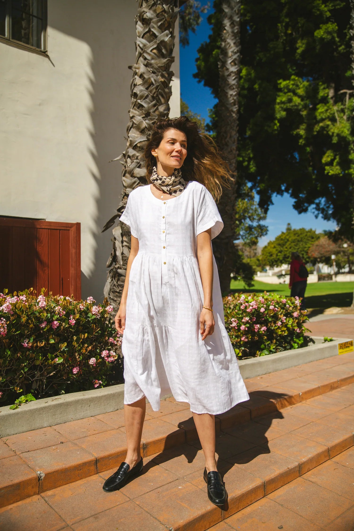 White lily dress