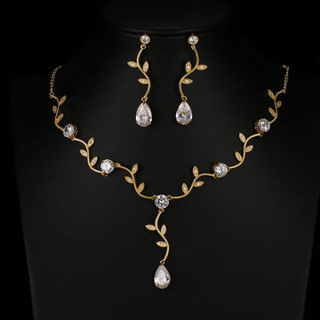 Vioraia Vine and Stud Sparkle Jewelry Set