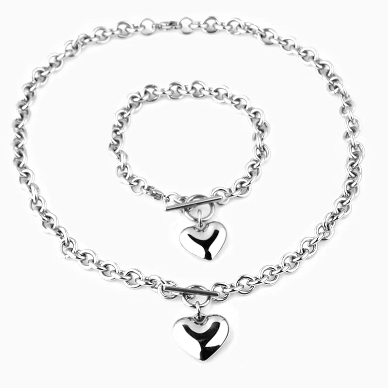 Vioraia Lustrous Heart Jewelry Set