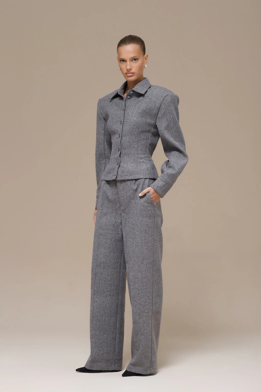 BLAIR BUTTON UP REMOVABLE SHOULDER PAD SHIRT | GREY