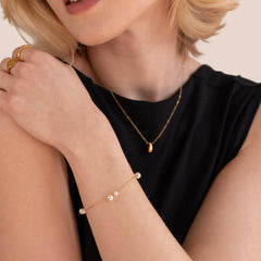 Vioraia Elena Dainty Pearl Bracelet