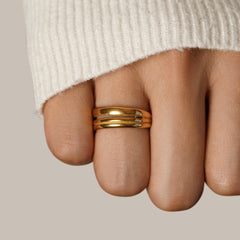 Vioraia Lia Layered Gold Ring