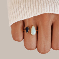 Vioraia Aquamarine Teardrop Ring