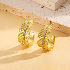 Vioraia Feather Crest Earrings