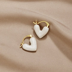 Vioraia ‘Pure Love’ Heart Earrings