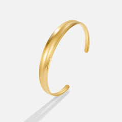 Vioraia Leyla 18K Gold Bangle
